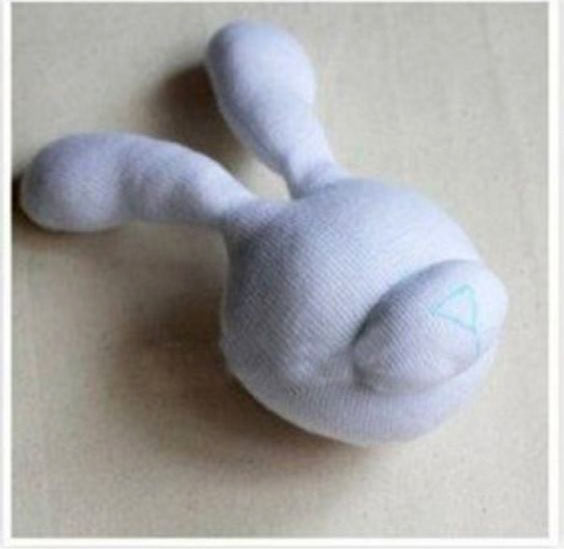 عکس مراحل درست کردن عروسک جورابی خرگوش فانتزی
