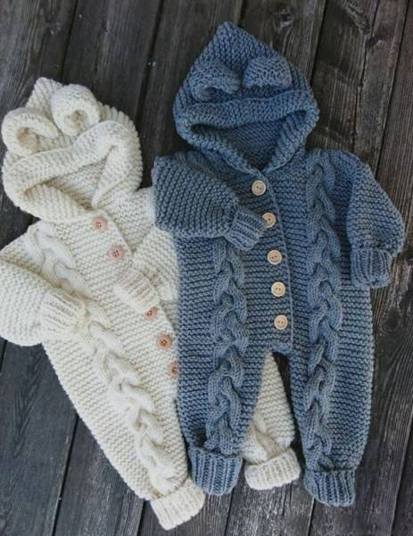 انواع مدل‌های لباس بافتنی نوزاد پسر - سرهمی  کلاه دار آستین کشباف