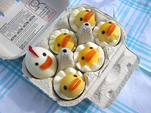 عکس تزیین تخم مرغ پخته به شکل جوجه