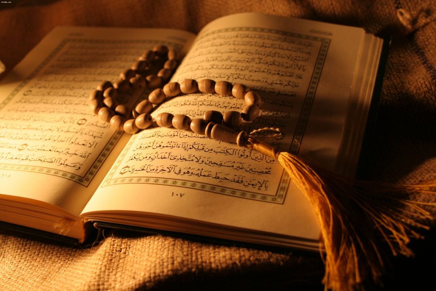 بهترین روش های انجام استخاره با قرآن